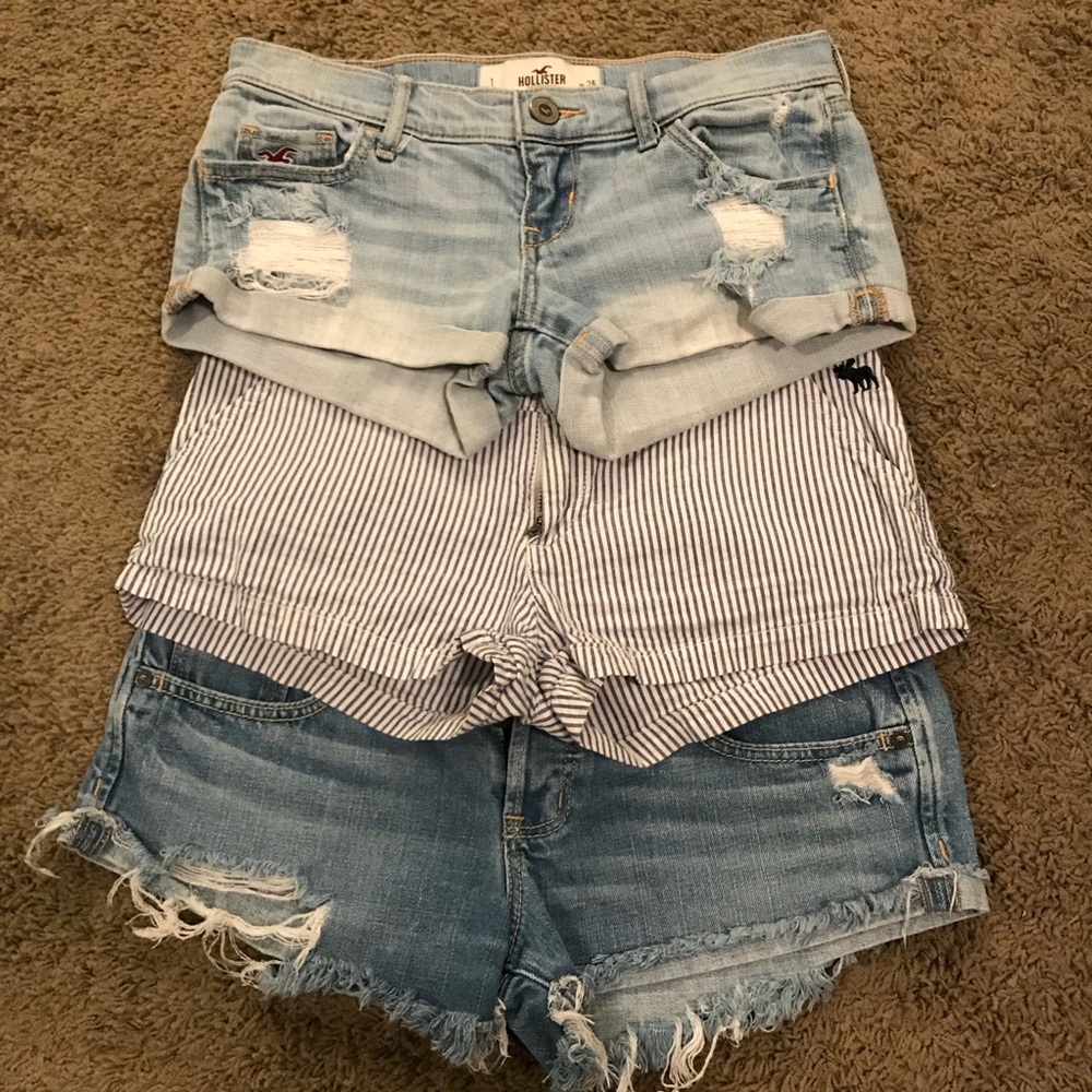 Bundle of 3 shorts!! 🌿
